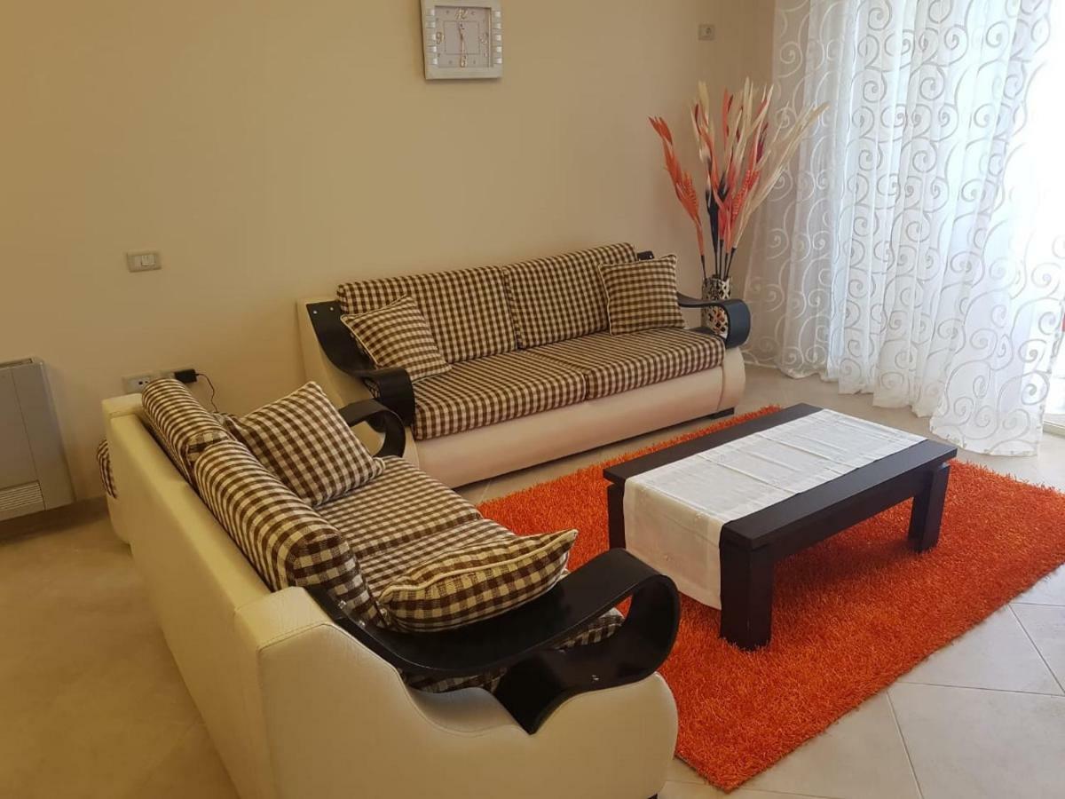 Sunny Beach Apartment *