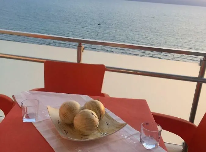 Sunny Beach Apartment Vlora